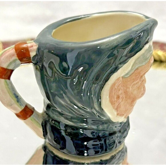 Royal Doulton GRANNY  Mini Character Toby Jug Figurine D6520 2 1/4 inches - Picture 4 of 6